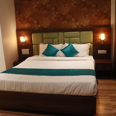 Hotel Candor Amigo Airoli Mind Space Navi Mumbai Dış mekan fotoğraf