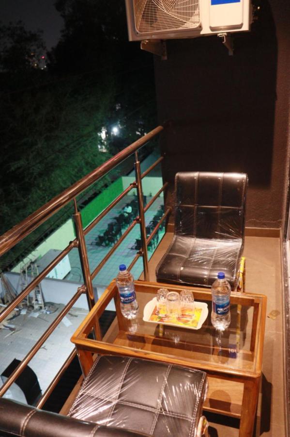 Hotel Candor Amigo Airoli Mind Space Navi Mumbai Dış mekan fotoğraf