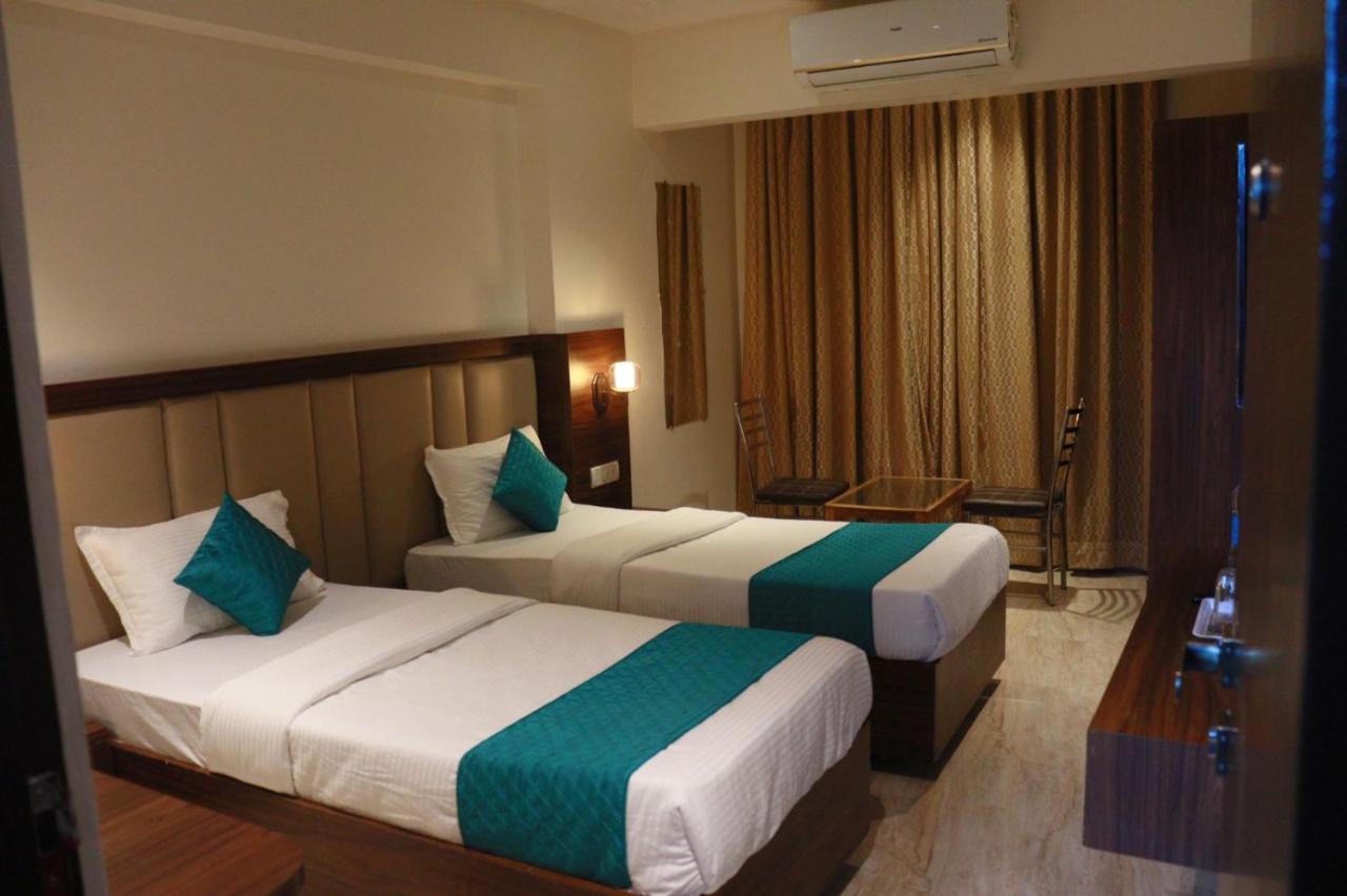 Hotel Candor Amigo Airoli Mind Space Navi Mumbai Dış mekan fotoğraf