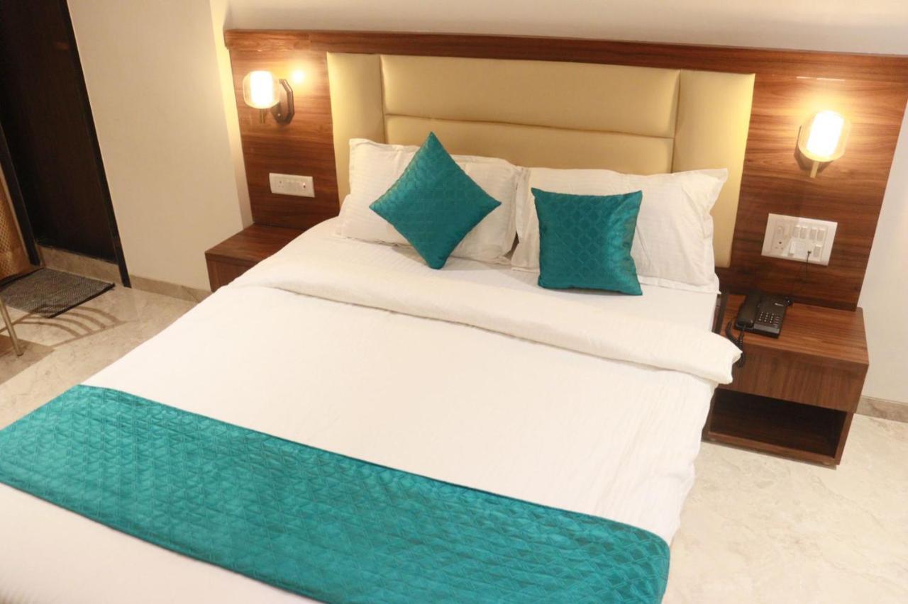 Hotel Candor Amigo Airoli Mind Space Navi Mumbai Dış mekan fotoğraf