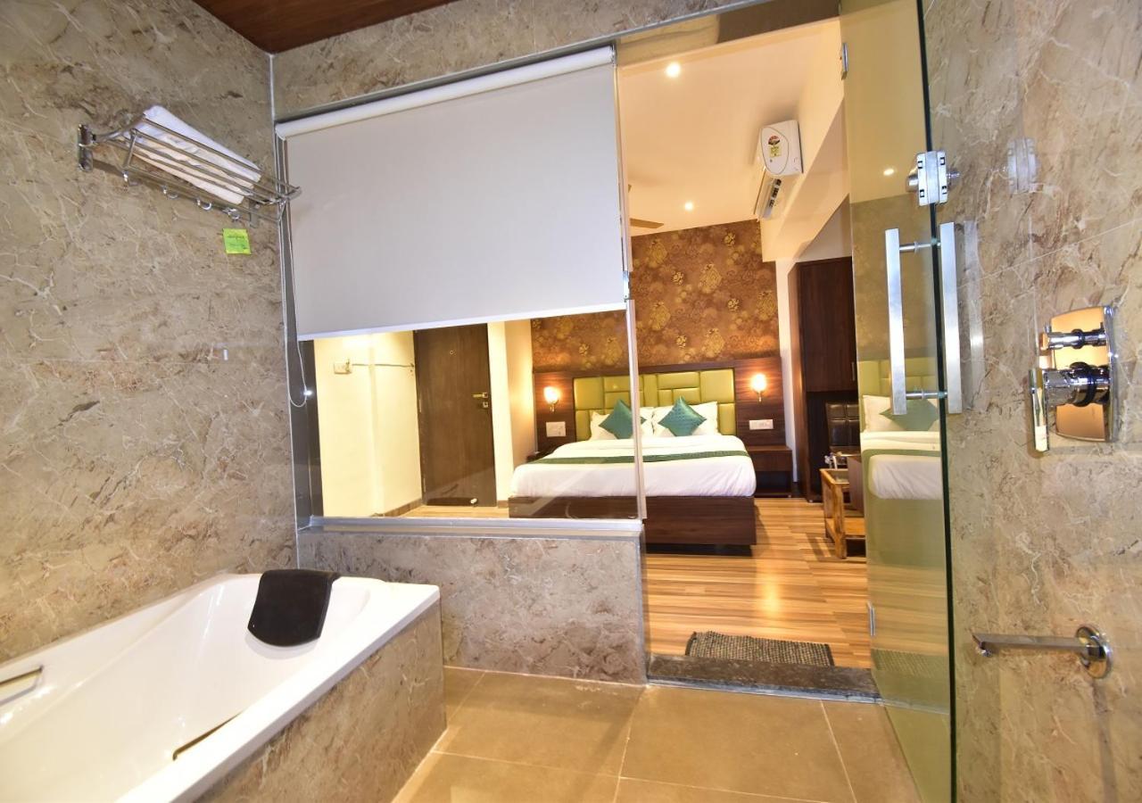 Hotel Candor Amigo Airoli Mind Space Navi Mumbai Dış mekan fotoğraf